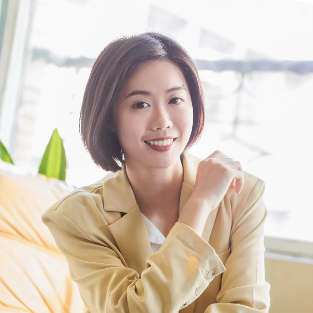 Zoe 林佳