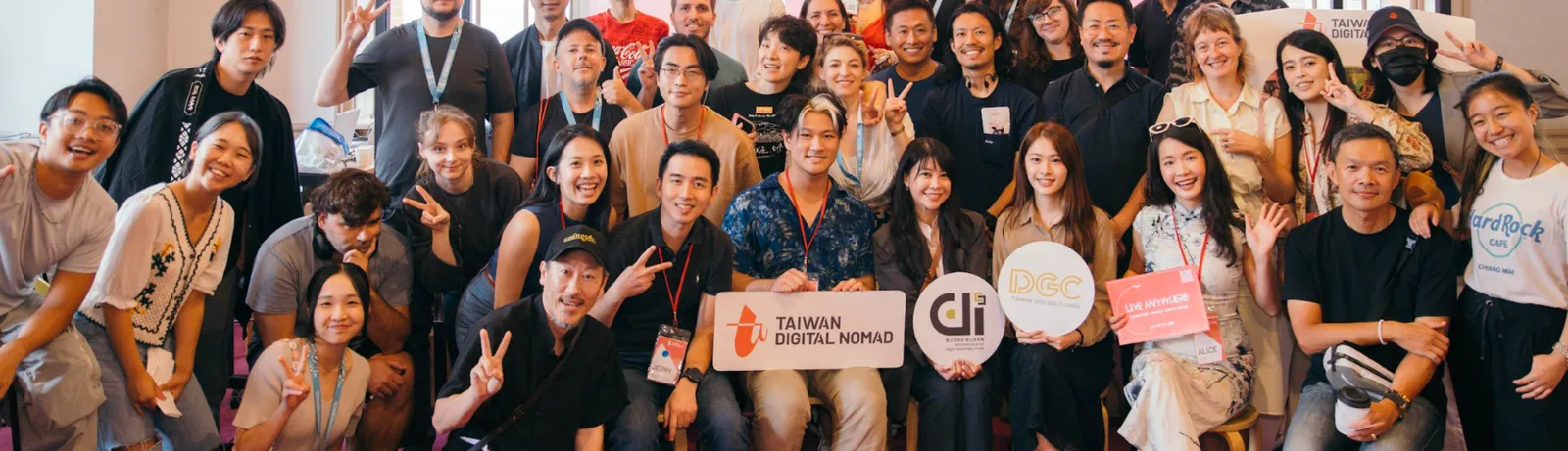 Nomad Invasion 現場，Taiwan Digital Nomad 與國際夥伴大合照